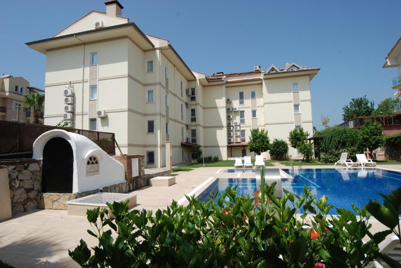 Saros Apartments Calis Beach Fethiye Extérieur photo