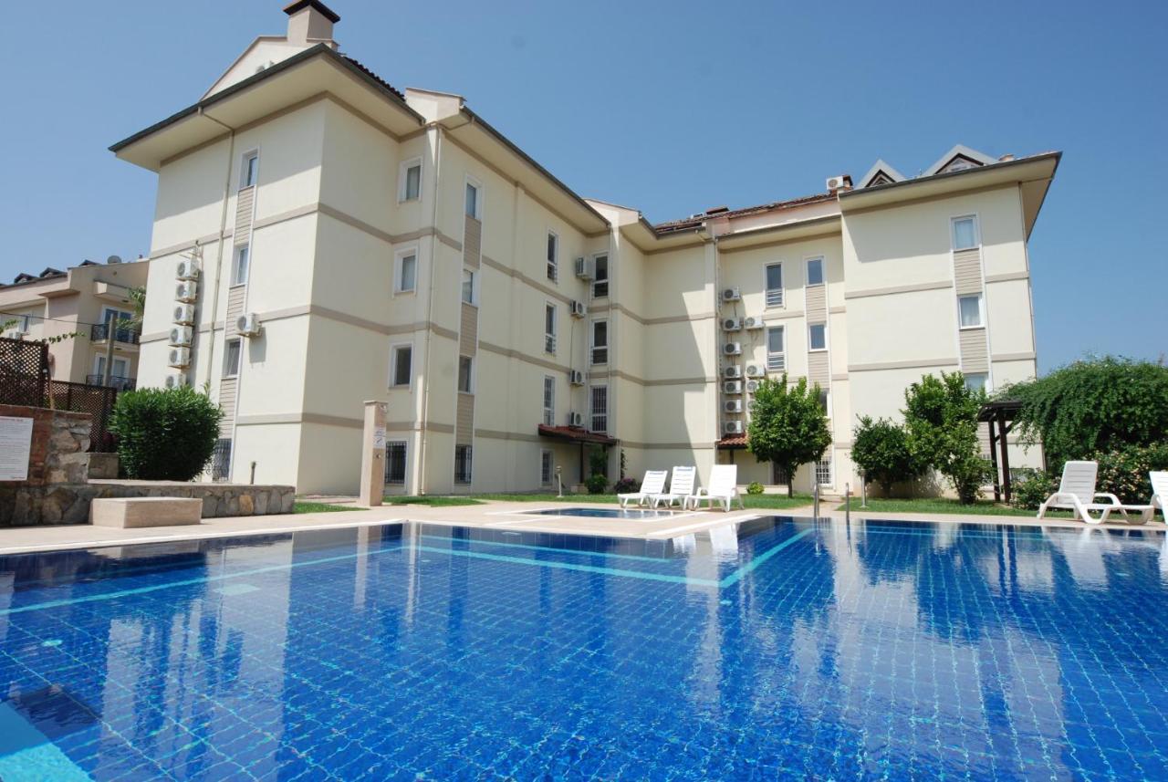 Saros Apartments Calis Beach Fethiye Extérieur photo