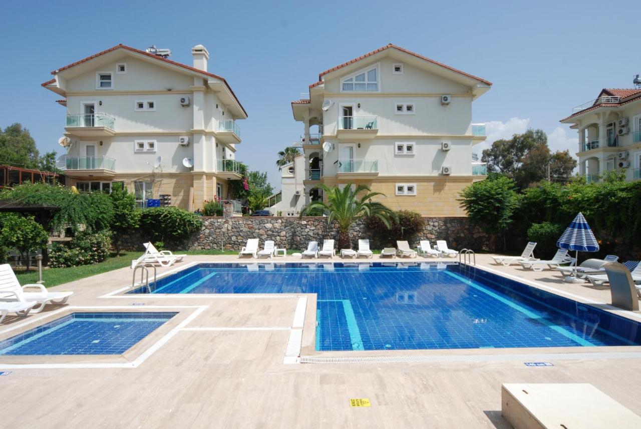 Saros Apartments Calis Beach Fethiye Extérieur photo