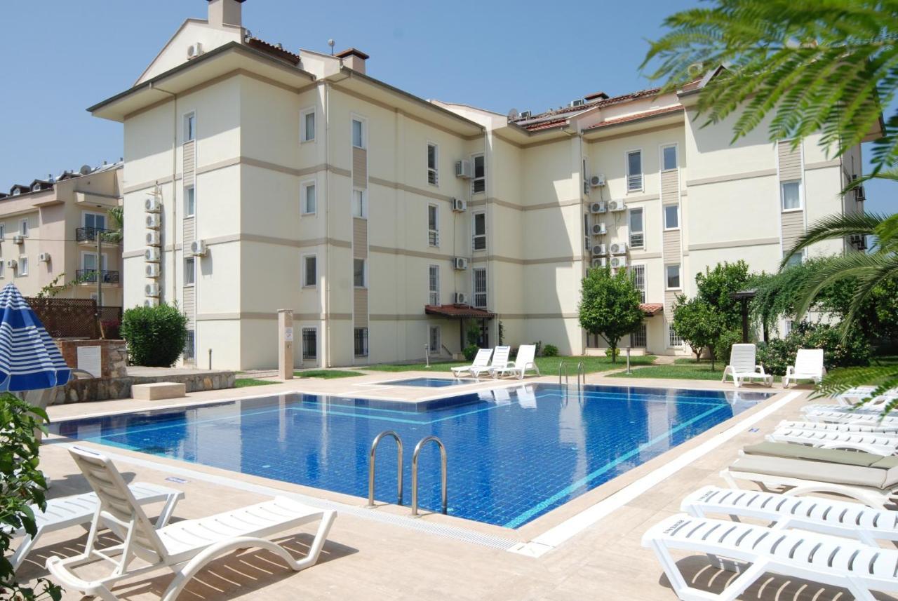 Saros Apartments Calis Beach Fethiye Extérieur photo