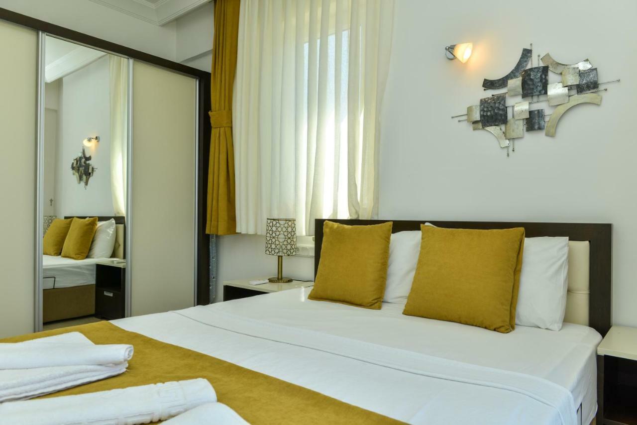 Saros Apartments Calis Beach Fethiye Extérieur photo