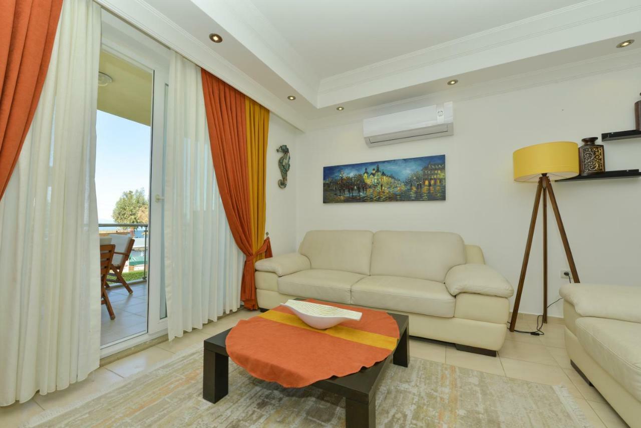 Saros Apartments Calis Beach Fethiye Extérieur photo