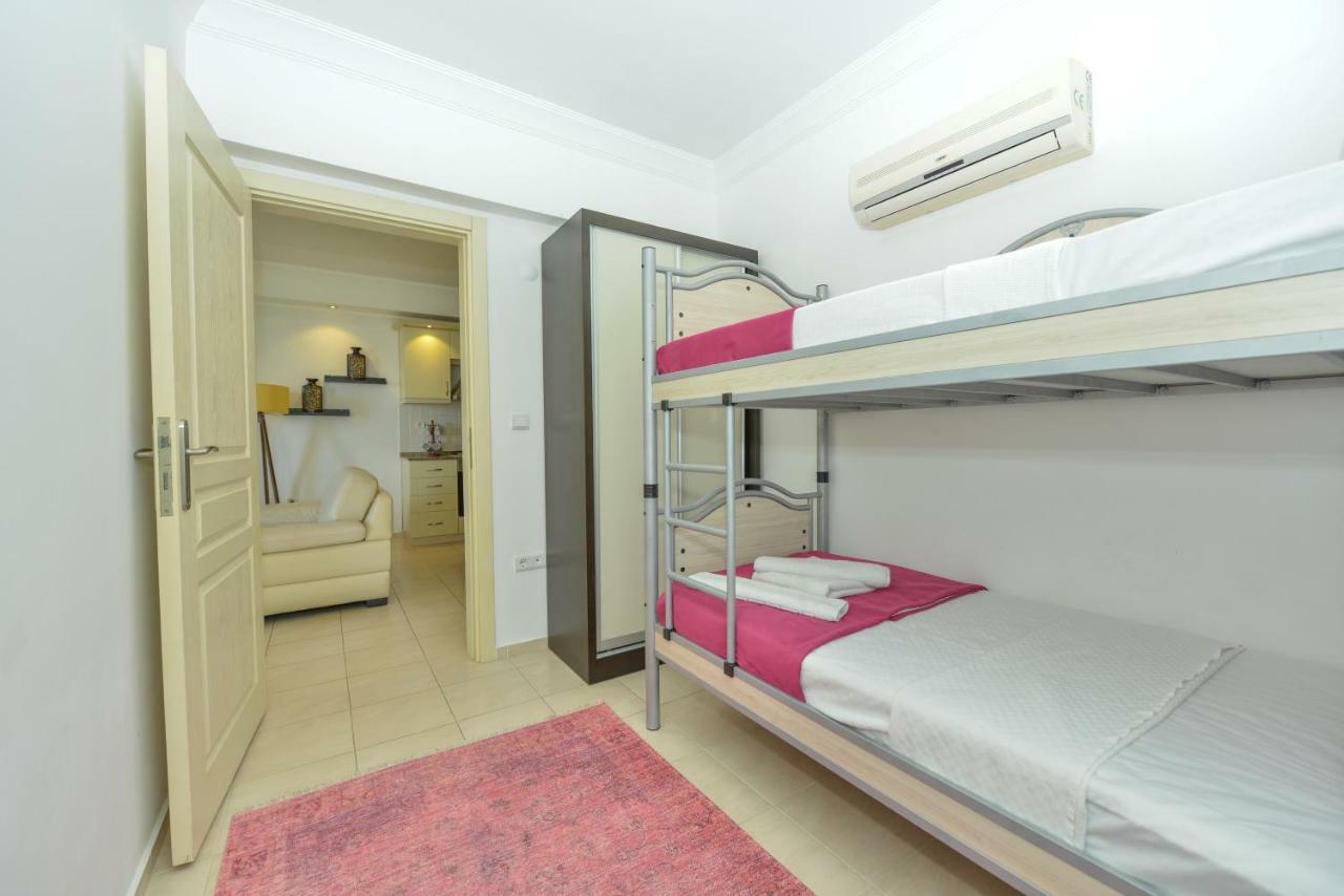 Saros Apartments Calis Beach Fethiye Extérieur photo