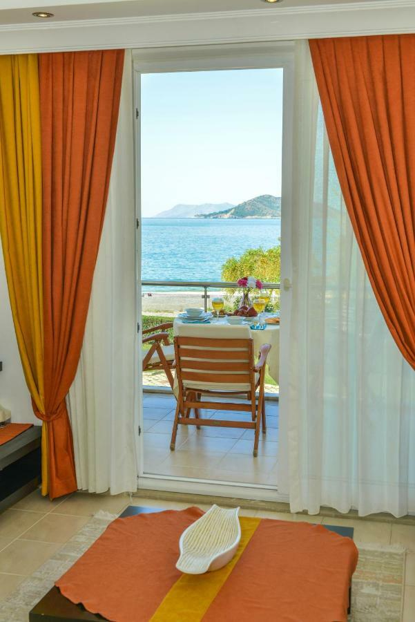 Saros Apartments Calis Beach Fethiye Extérieur photo