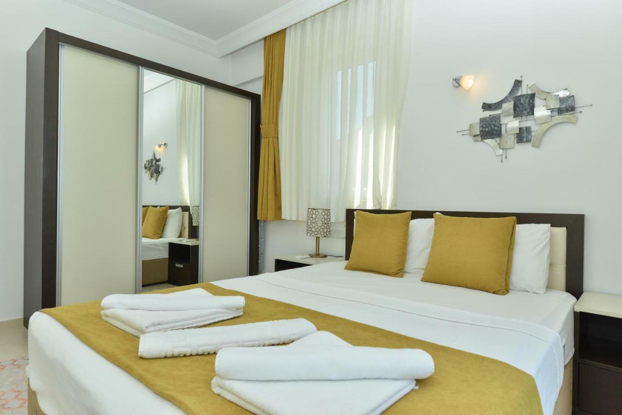 Saros Apartments Calis Beach Fethiye Extérieur photo